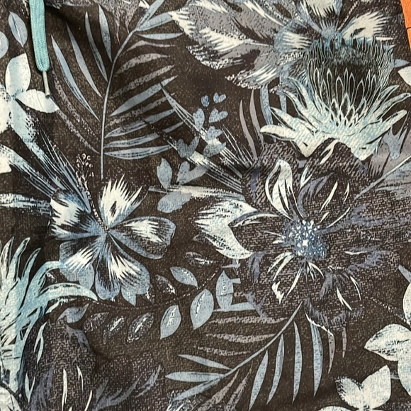 TWO Pacific Scene Men’s Lined Swim Trunks - Picture 9 of 16